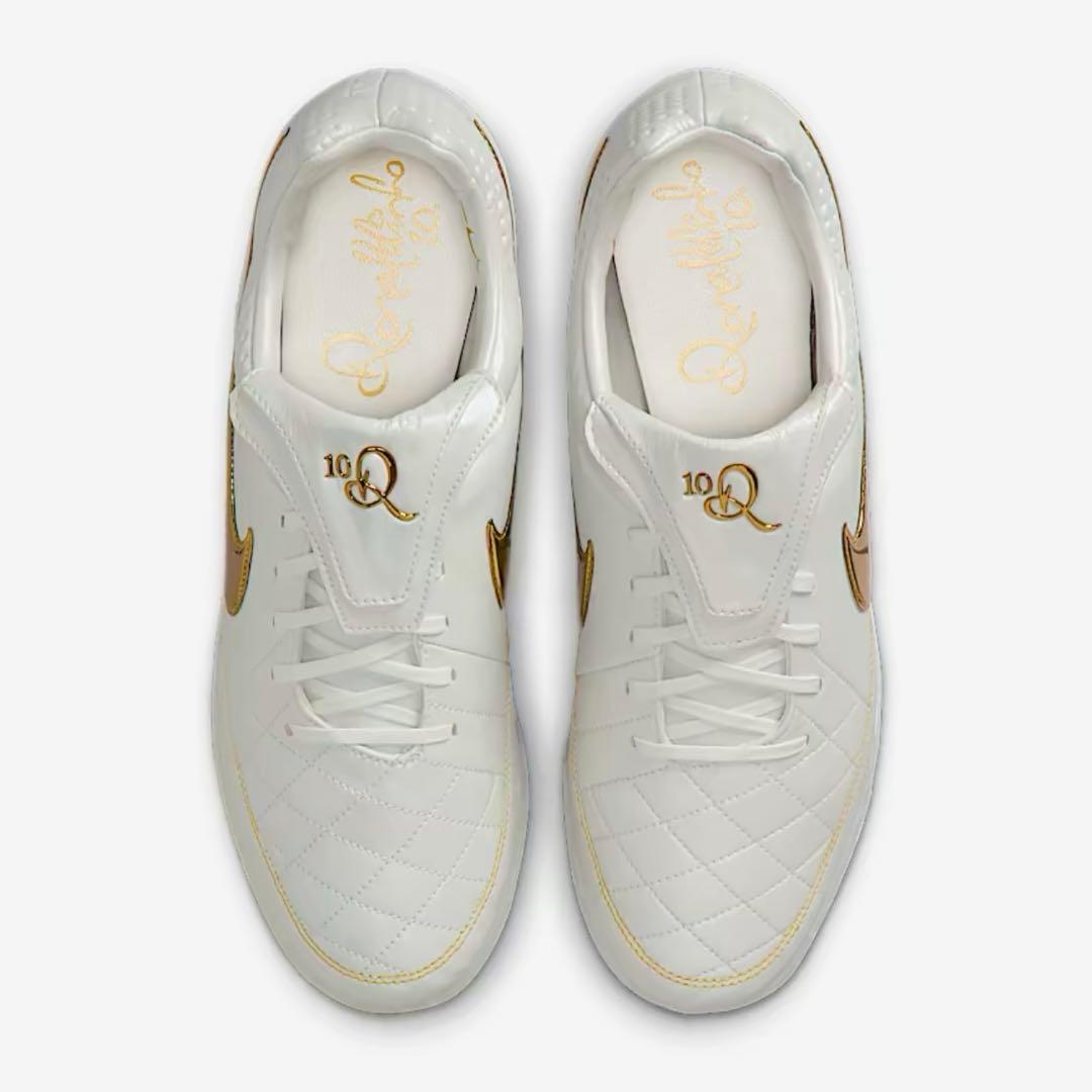 Ronaldinho × Nike Tiempo Legend