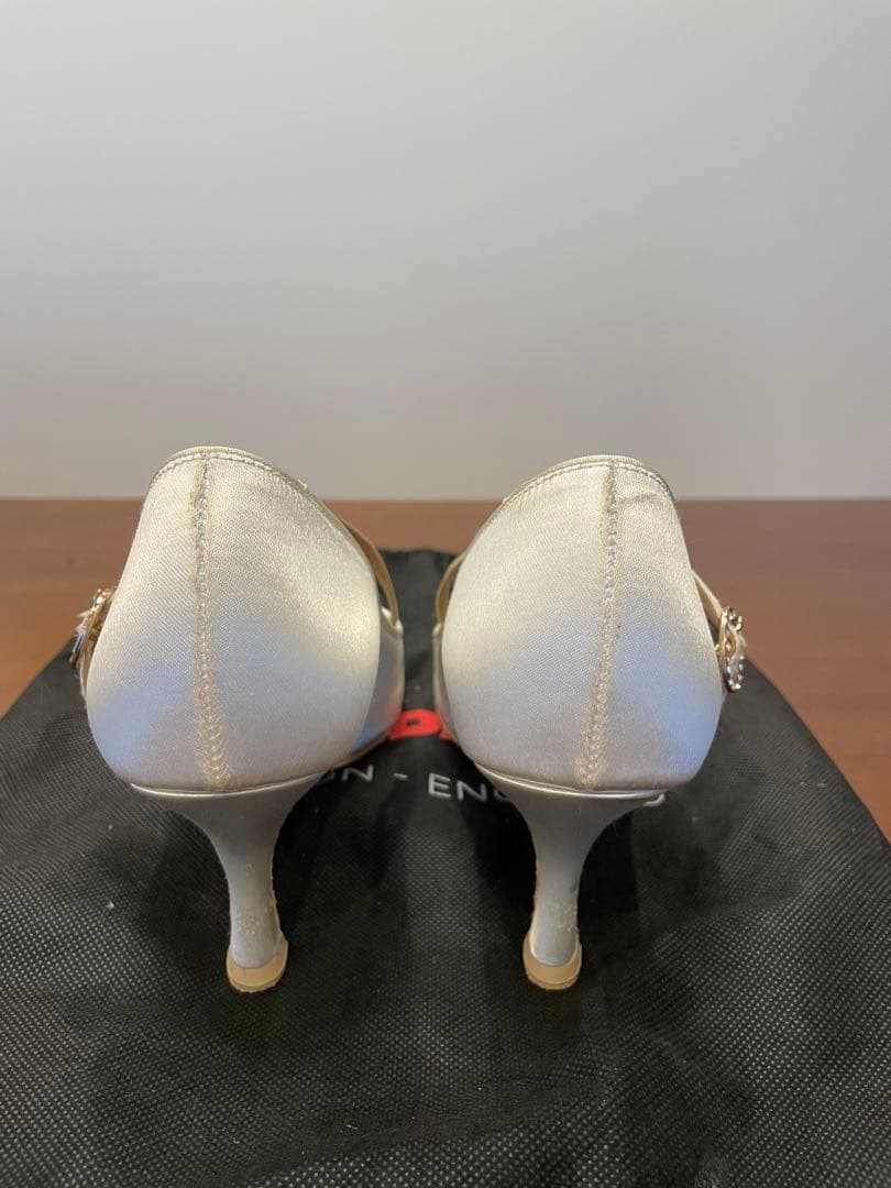 社交ダンス スーパダンス 女性用シューズ、白色サテン、サイズ23.5cm