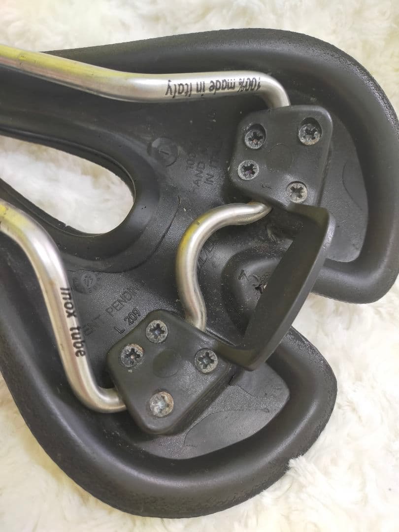 Selle SMP Hell サドル ブラック
