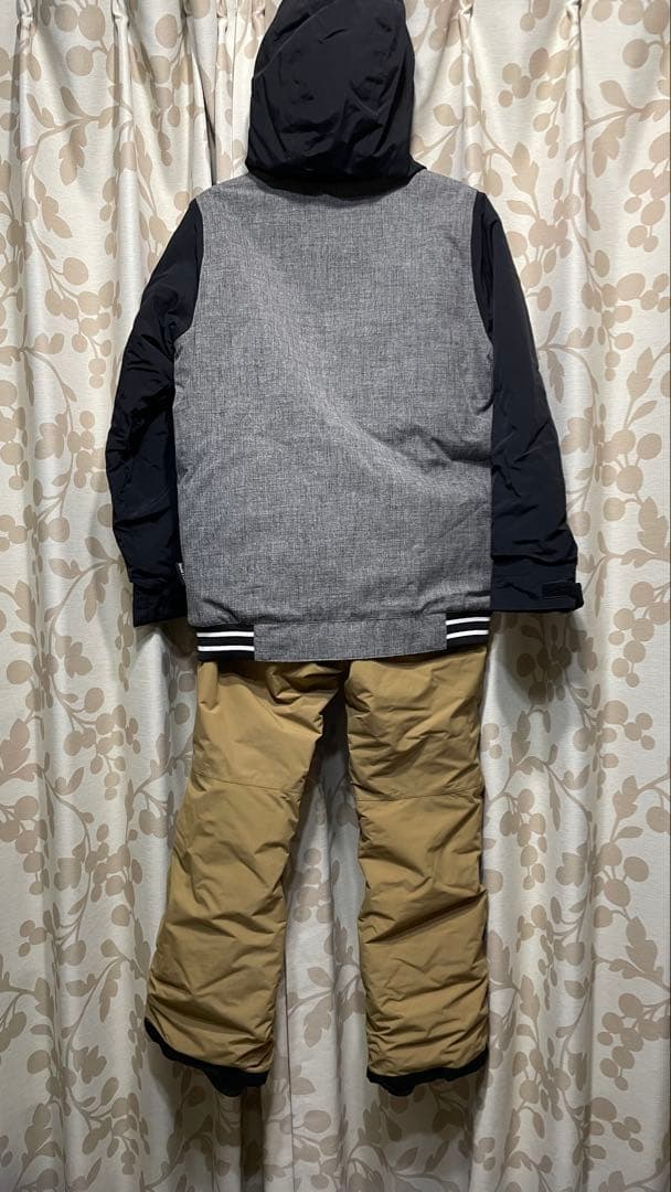 BURTON スノーボードウェア　140cm