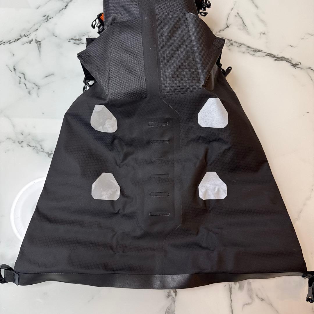 オルトリーブ ORTLIEB SEAT-PACK 11L F9912