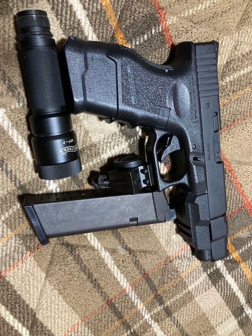 Glock 26 ガスガン ライト付き