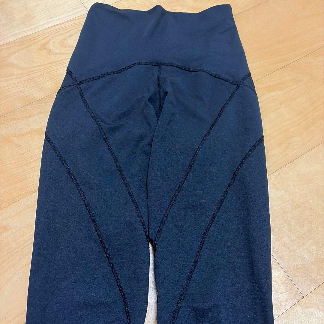 美品《リントスル》パーフェクトフォームレギンス　トレーニング　ブラック・L