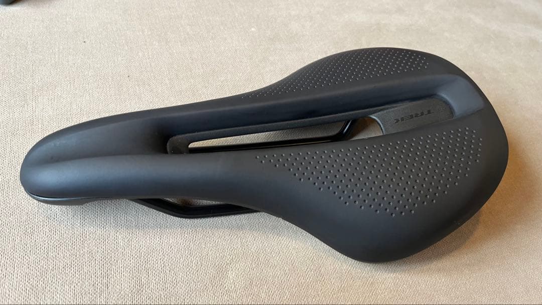 Trek Verse Comp サドル 新品同様 Blendr付