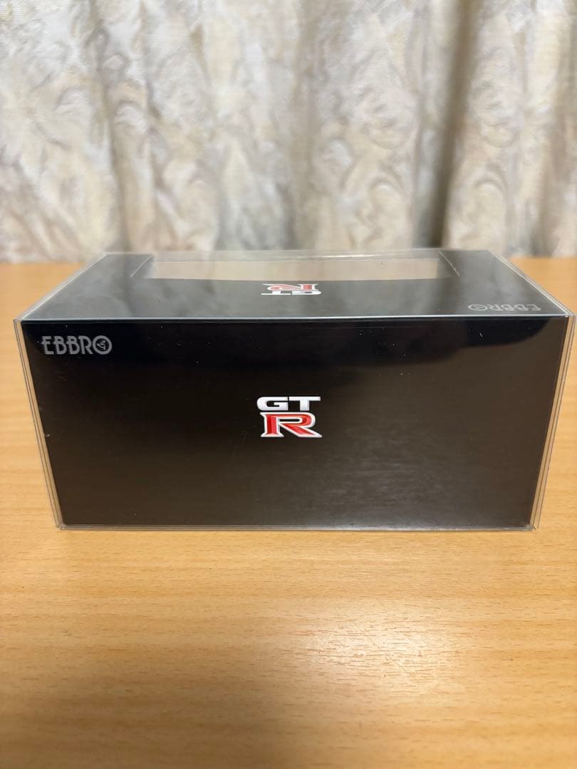 EBBROエブロNISSAN GT-R Spec V 1/43ミニカー白ホワイト