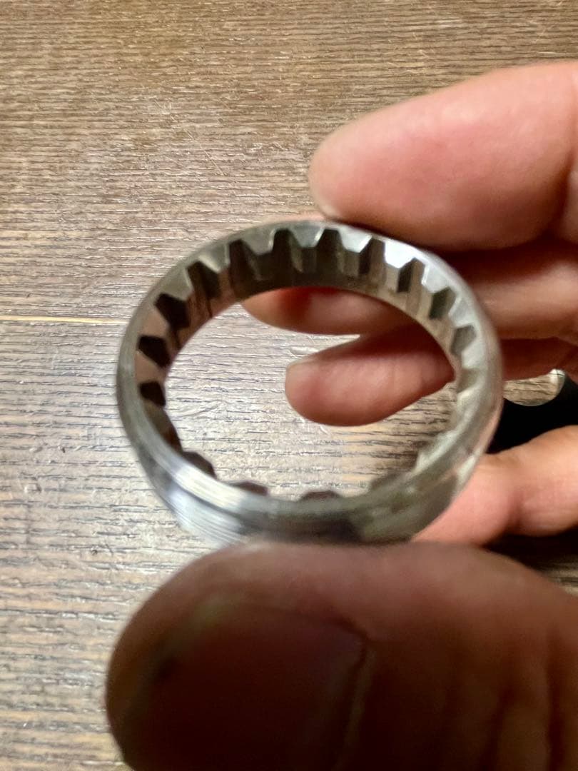 超美品 Phil Wood BB工具付き スギノ75適合