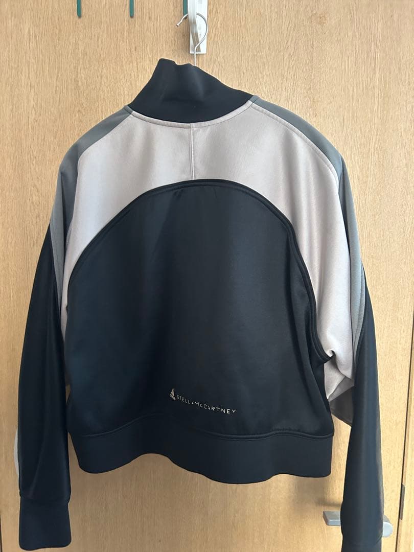 adidas & Stella McCartney ショート丈ラグランジャージ
