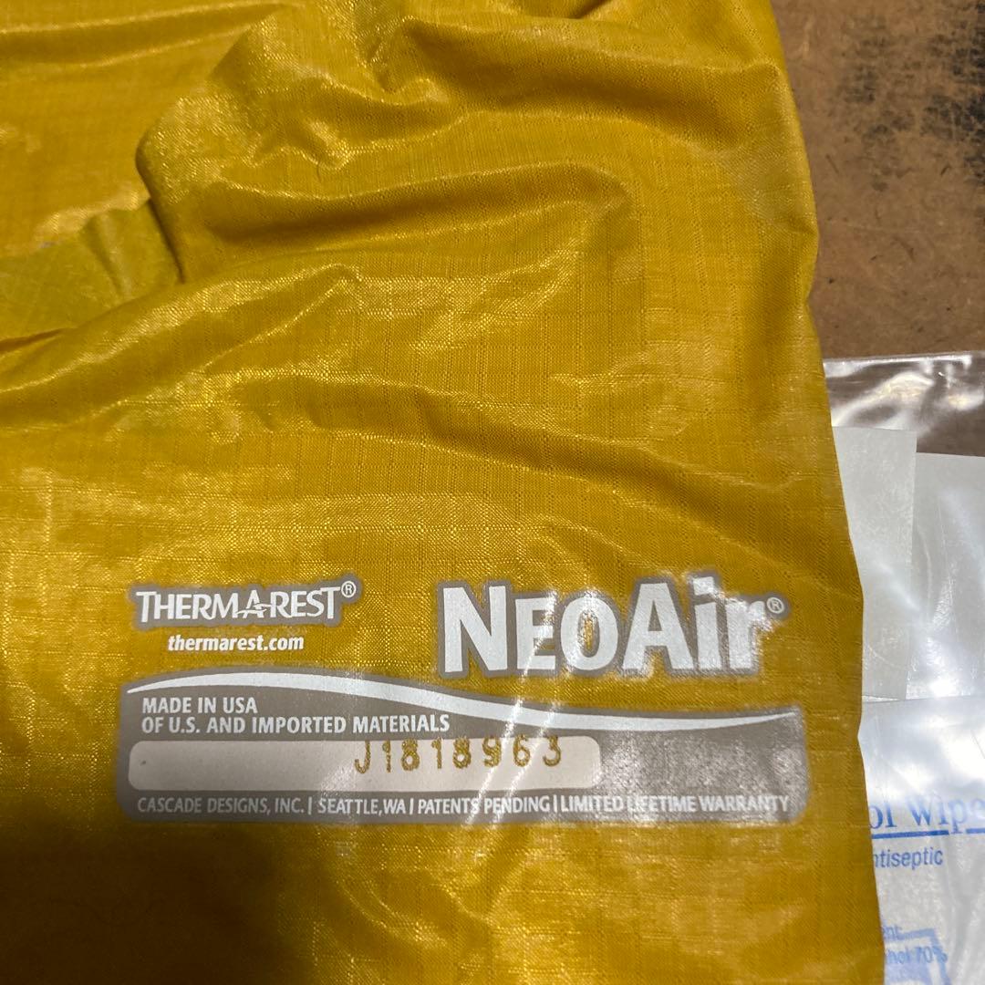 THERMAREST NEOAir キャンプ用マット PUMP SACK40L