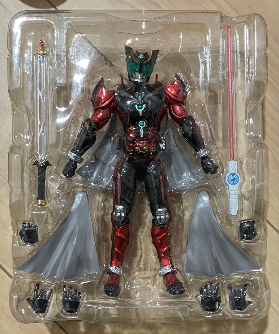 S.H.Figuarts 仮面ライダーダークキバ フィギュアーツ フィギュア