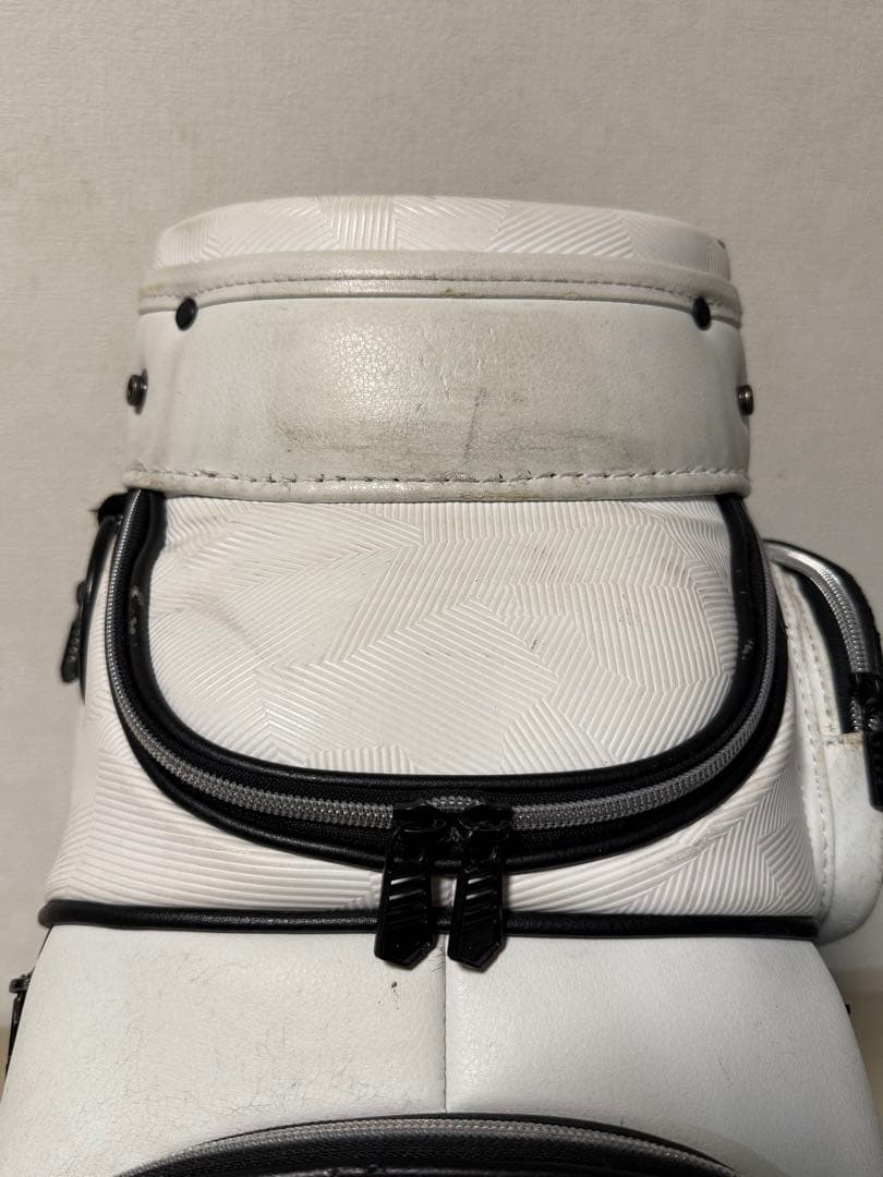 【送料込み】大人気完売品　オークリー　スカル　キャディバッグ ゴルフバッグ