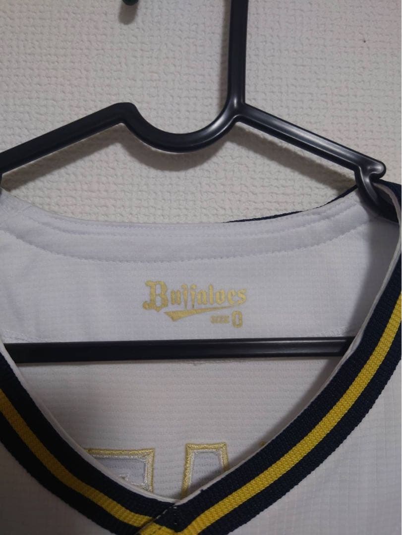 オリックスバファローズ山崎投手サイン入りユニフォーム