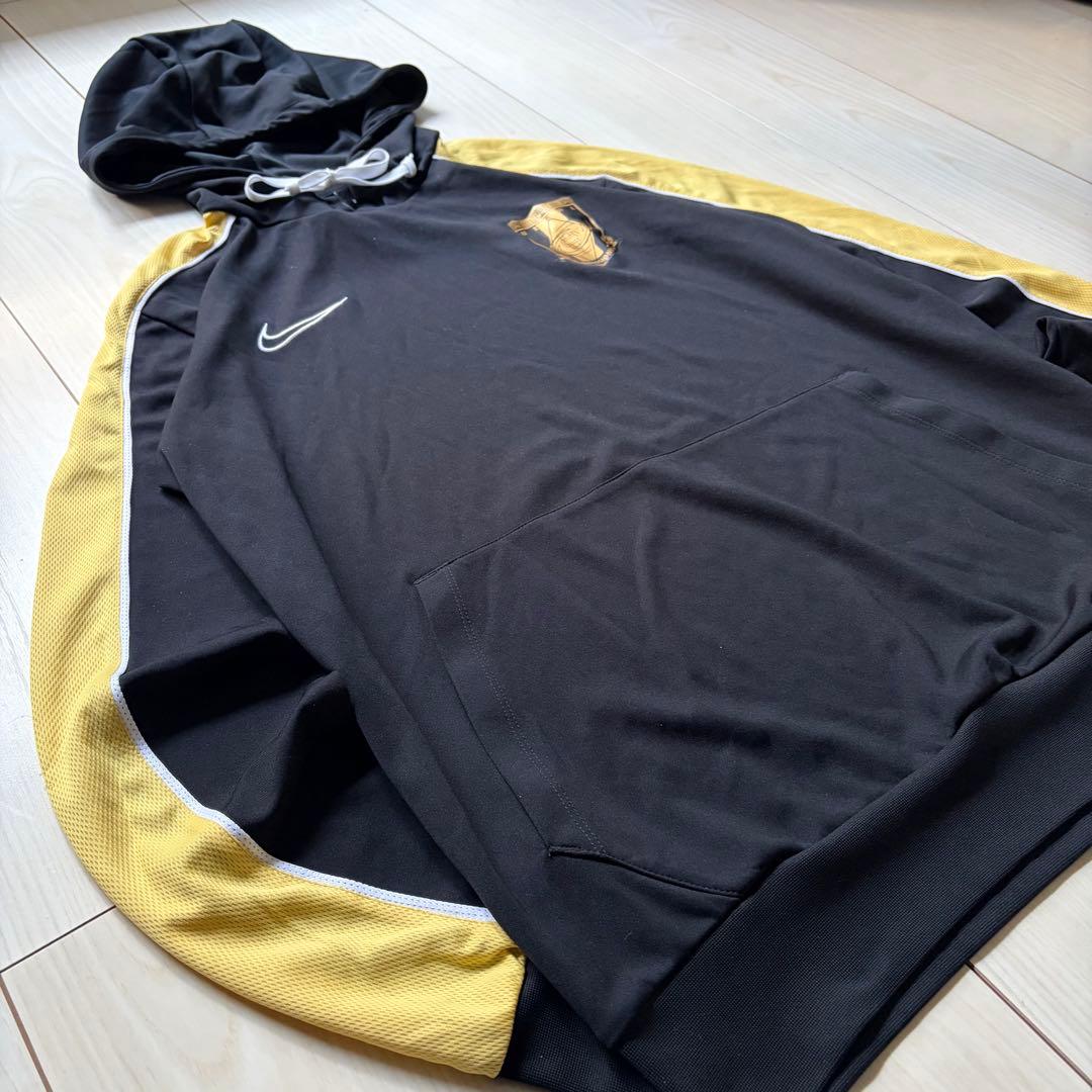 【非売品】浦和レッズ 2021シーズン 選手支給品 移動着　トレーニングフーディ