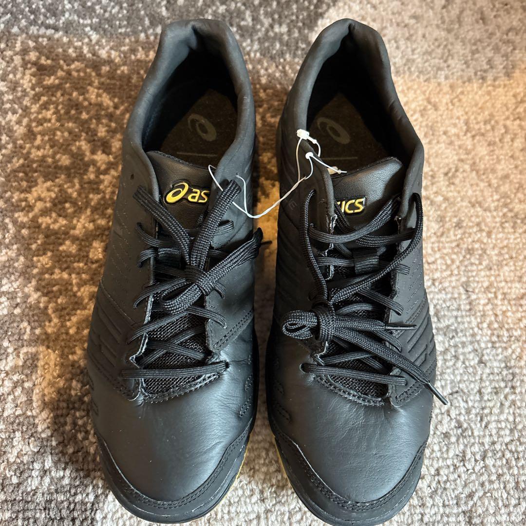 新品　アシックス　デスタッキ　フットサルシューズ