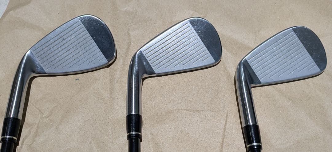 ホンマTR20P　アイアンセット6番〜11番 Rシャフト 5utのセットです。