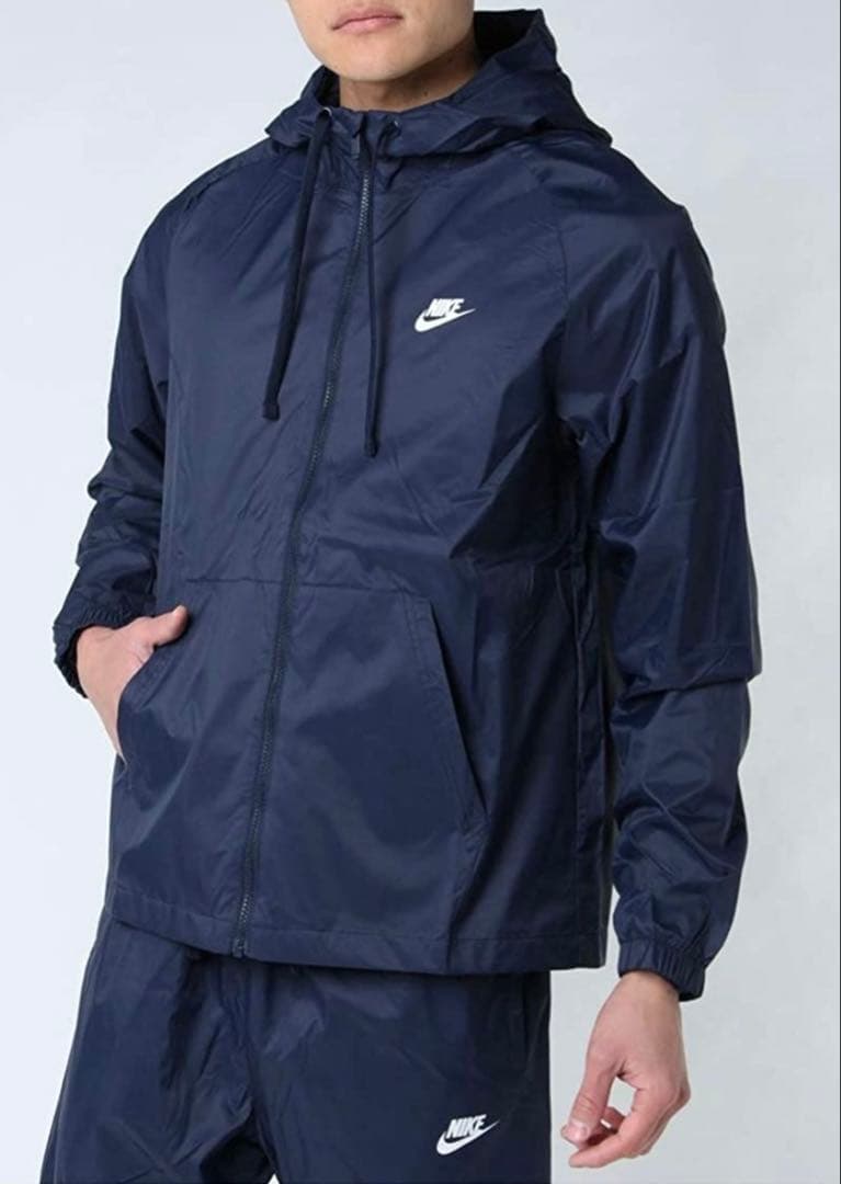 メイ　Nike ウインドブレーカー