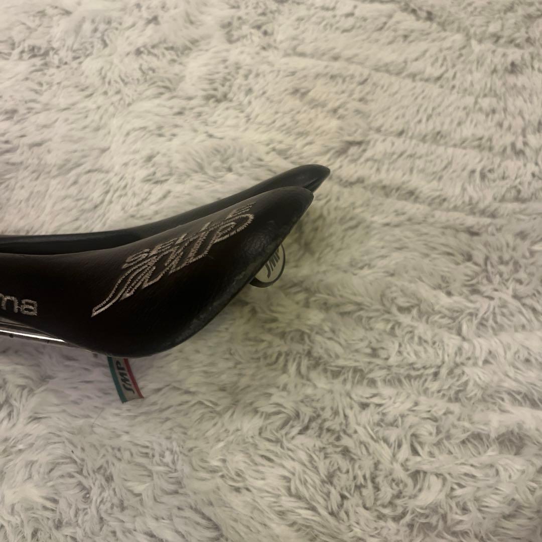 Selle SMP Forma サドル