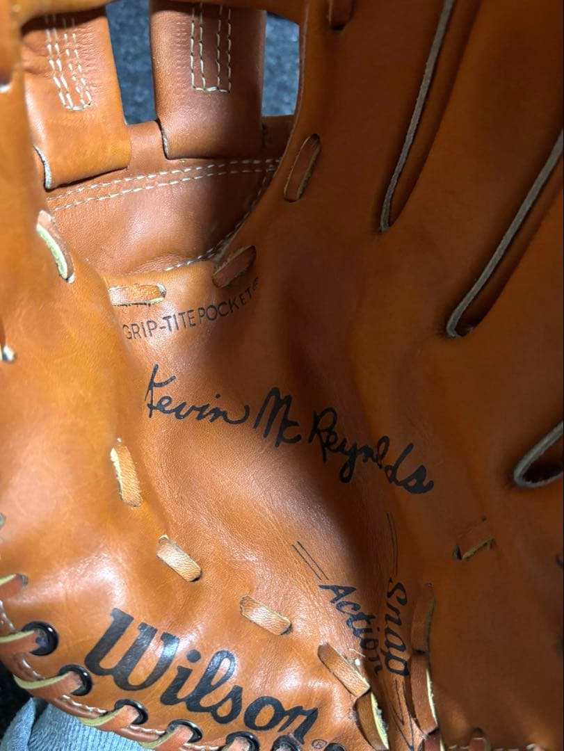 Wilson A2120 シグネイチャーモデル
