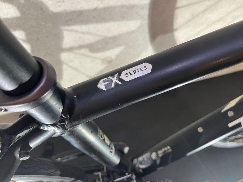 TREK FX 7.4 トレック　クロスバイク　ブラック