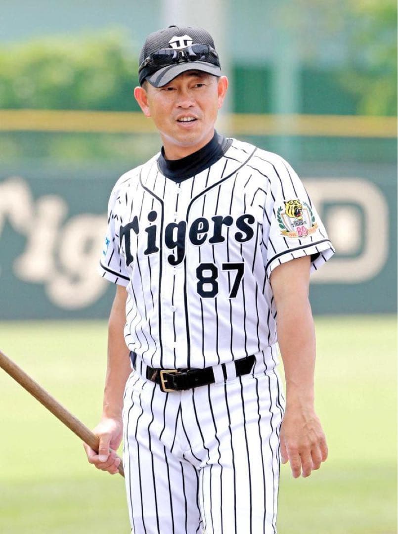 阪神タイガース 中村豊コーチ　実使用 支給品 プロコレ