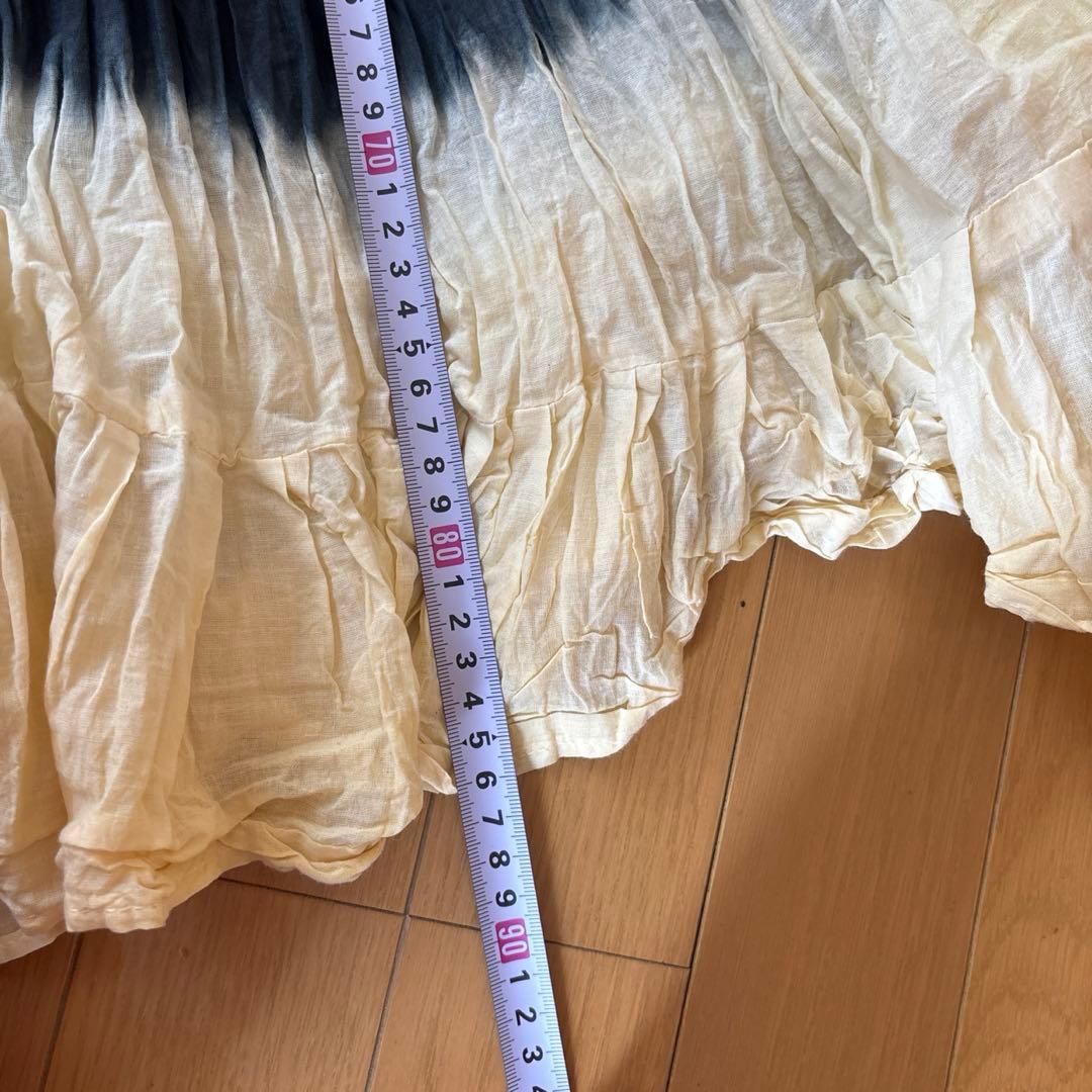 ジプシースカート 黒とクリームのグラデーション