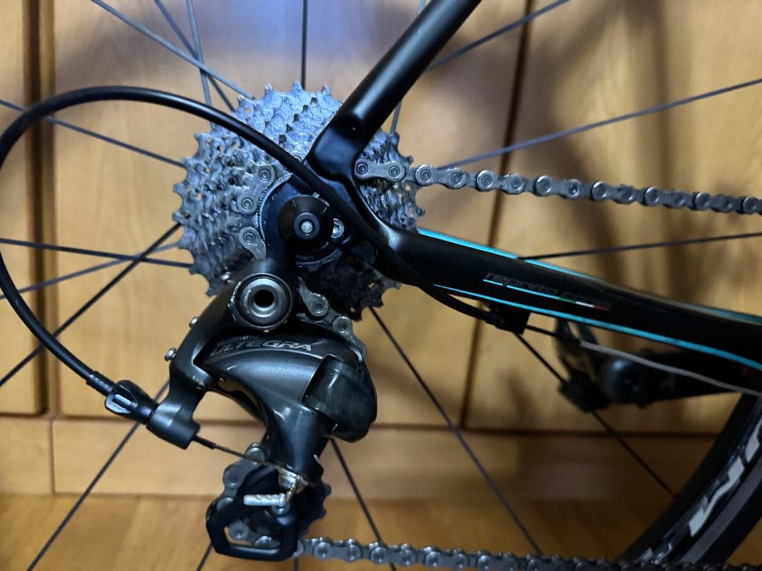 美品　BIANCHI INFINITO CV アルテグラ　11速