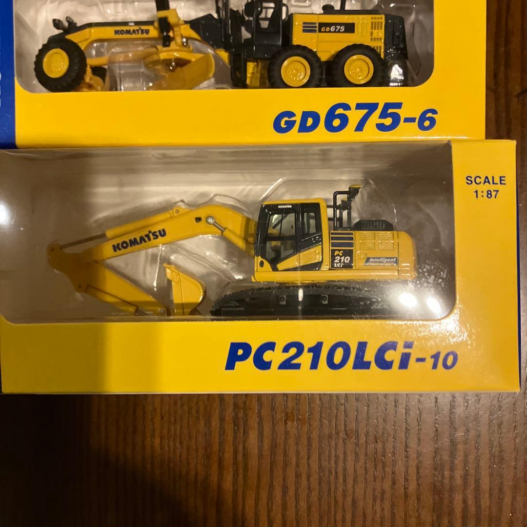 コマツ　株主優待　PC210 GD675−６ WA380ー8 3台セット