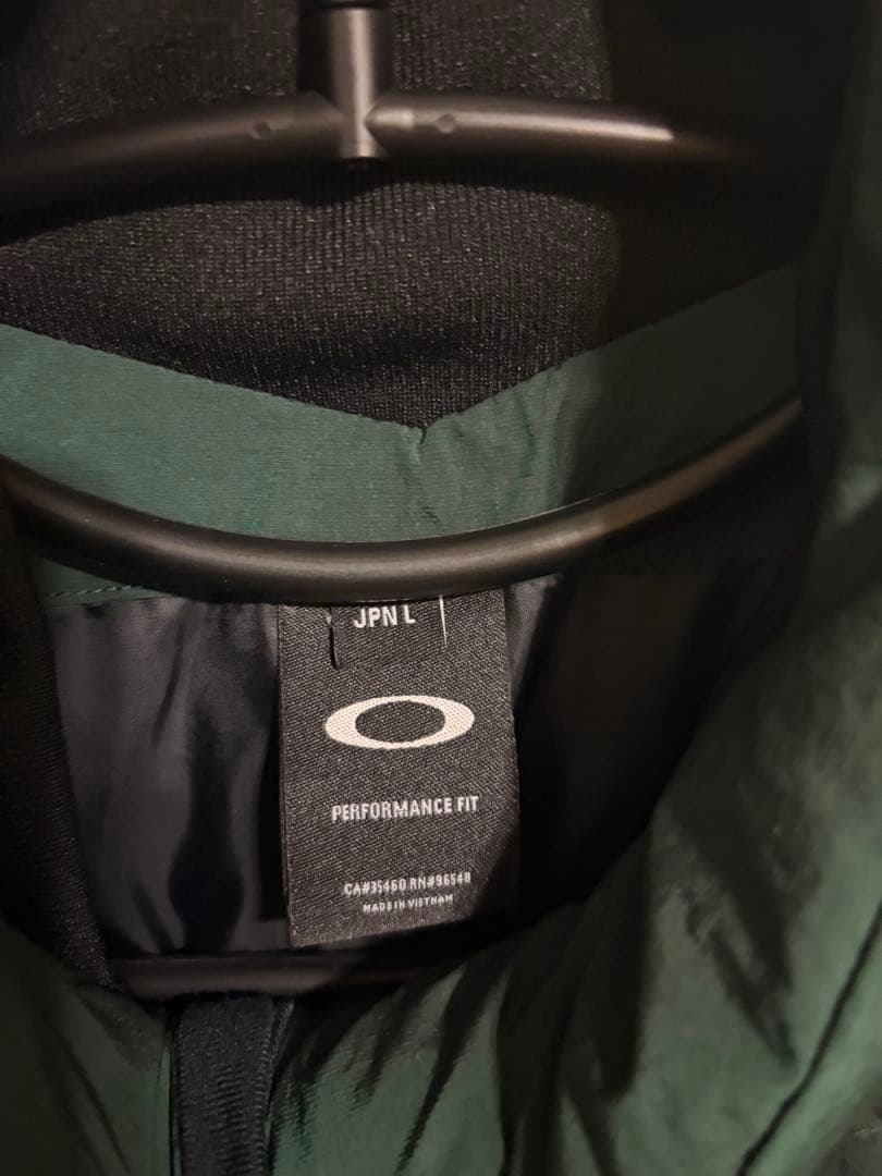 OAKLEY ダウンベスト　オークリー