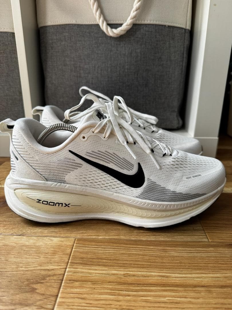 Nike Vomero ナイキ　ボメロ18 27cm