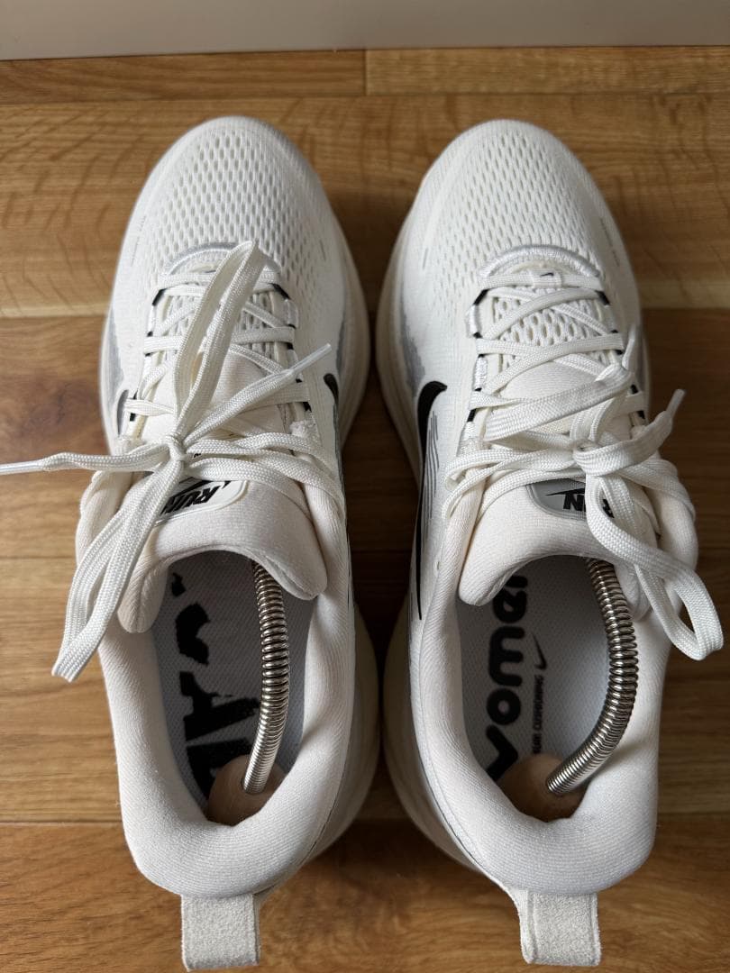 Nike Vomero ナイキ　ボメロ18 27cm