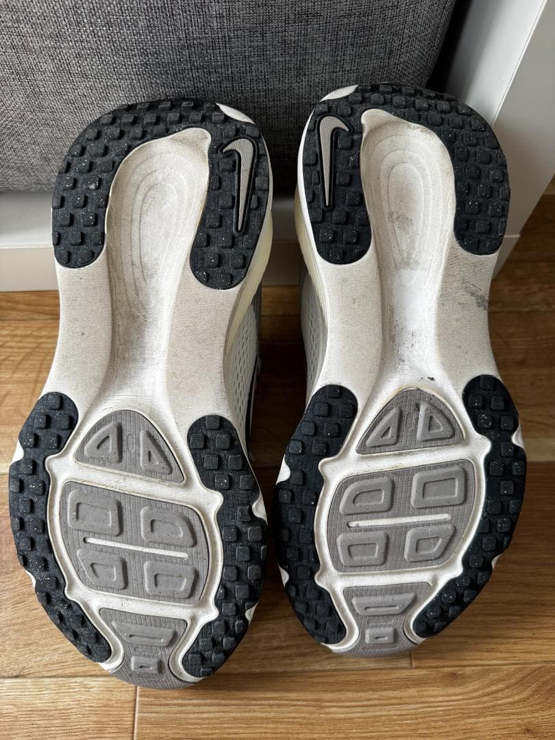Nike Vomero ナイキ　ボメロ18 27cm