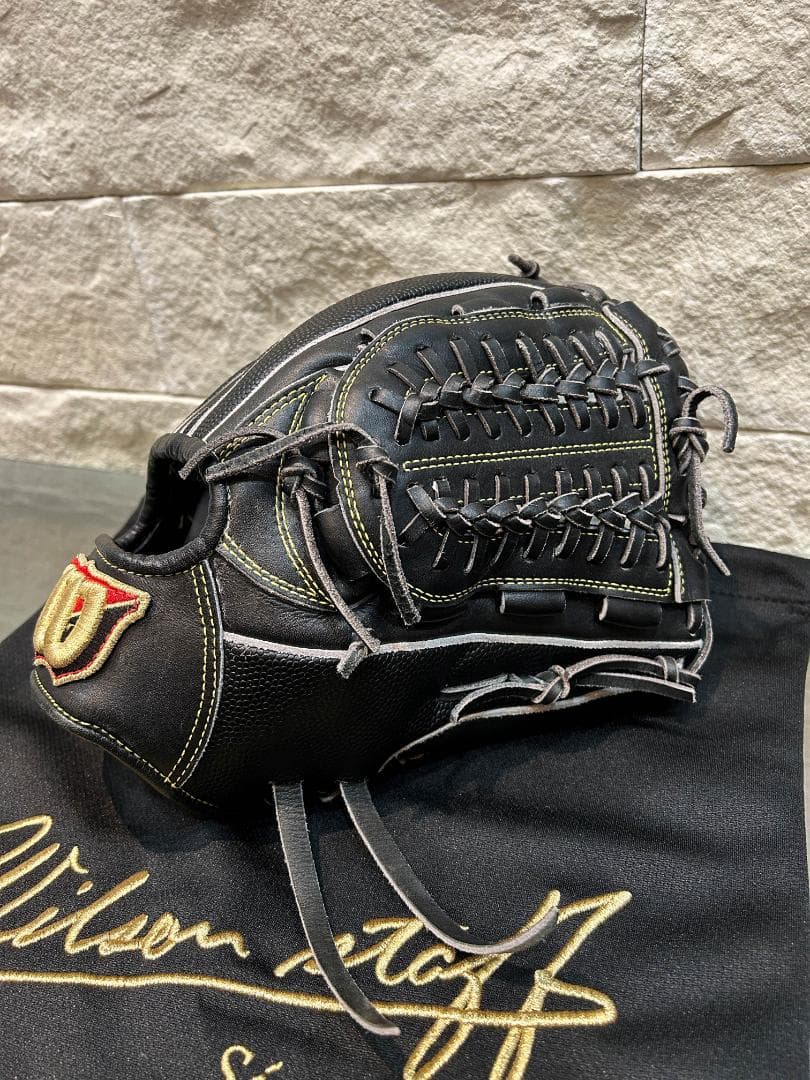 Wilson staff ウィルソン 硬式用 右用 投手用 グローブ 中古品