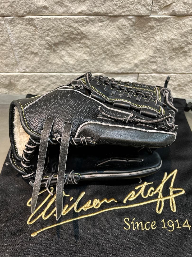Wilson staff ウィルソン 硬式用 右用 投手用 グローブ 中古品
