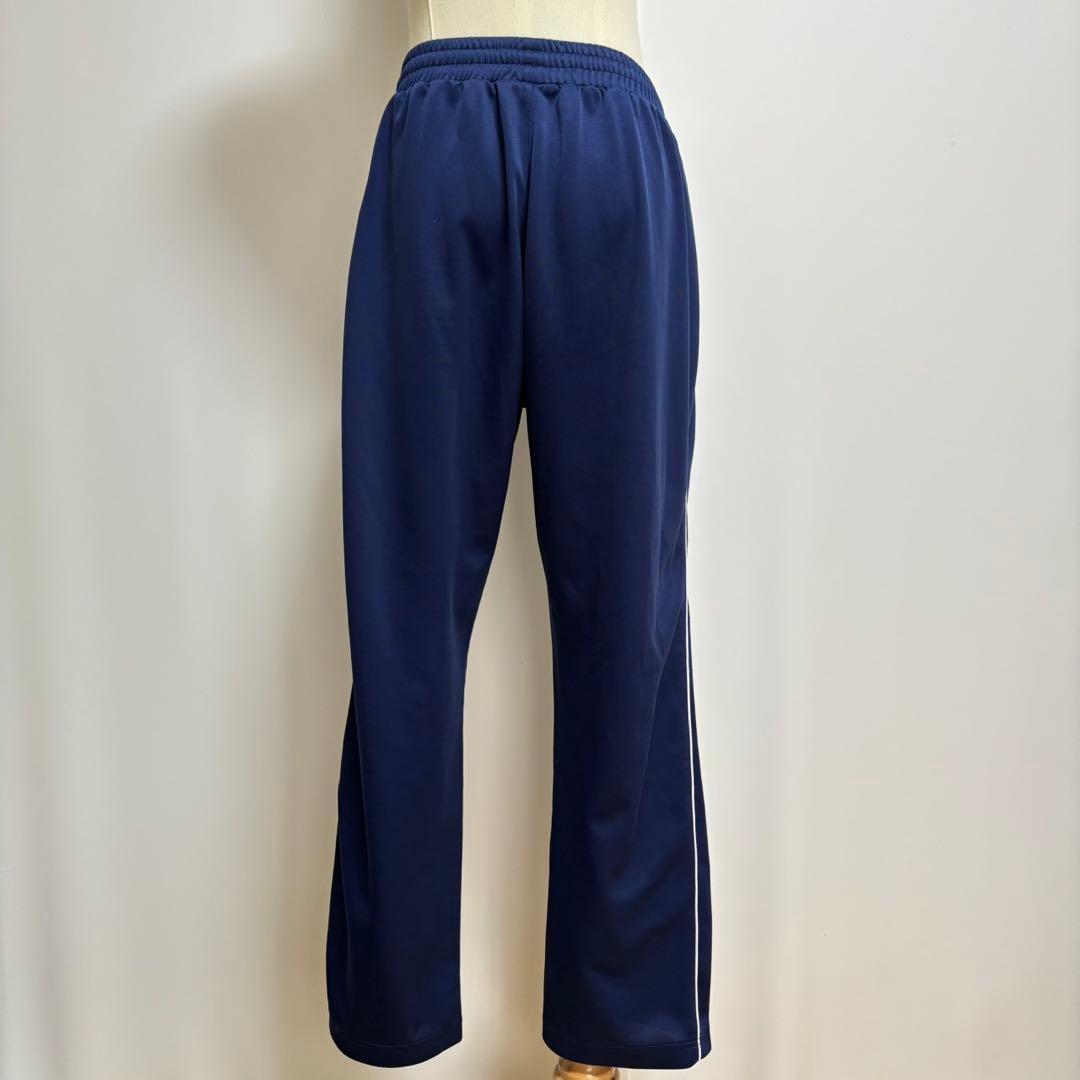 FILA ジャージ下　メンズM（ユニセックス可）　明るいネイビー　ブランドロゴ