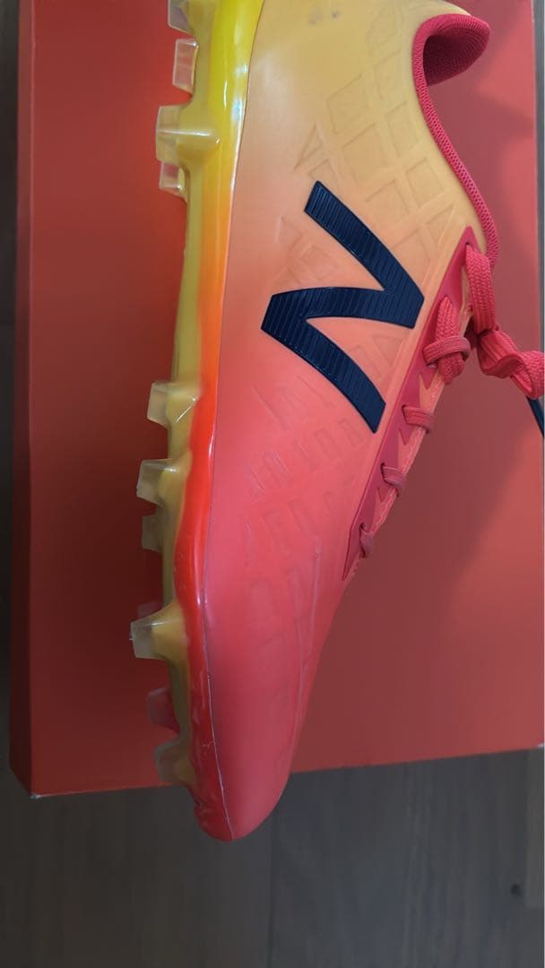 スパイク　ニューバランスFURON
