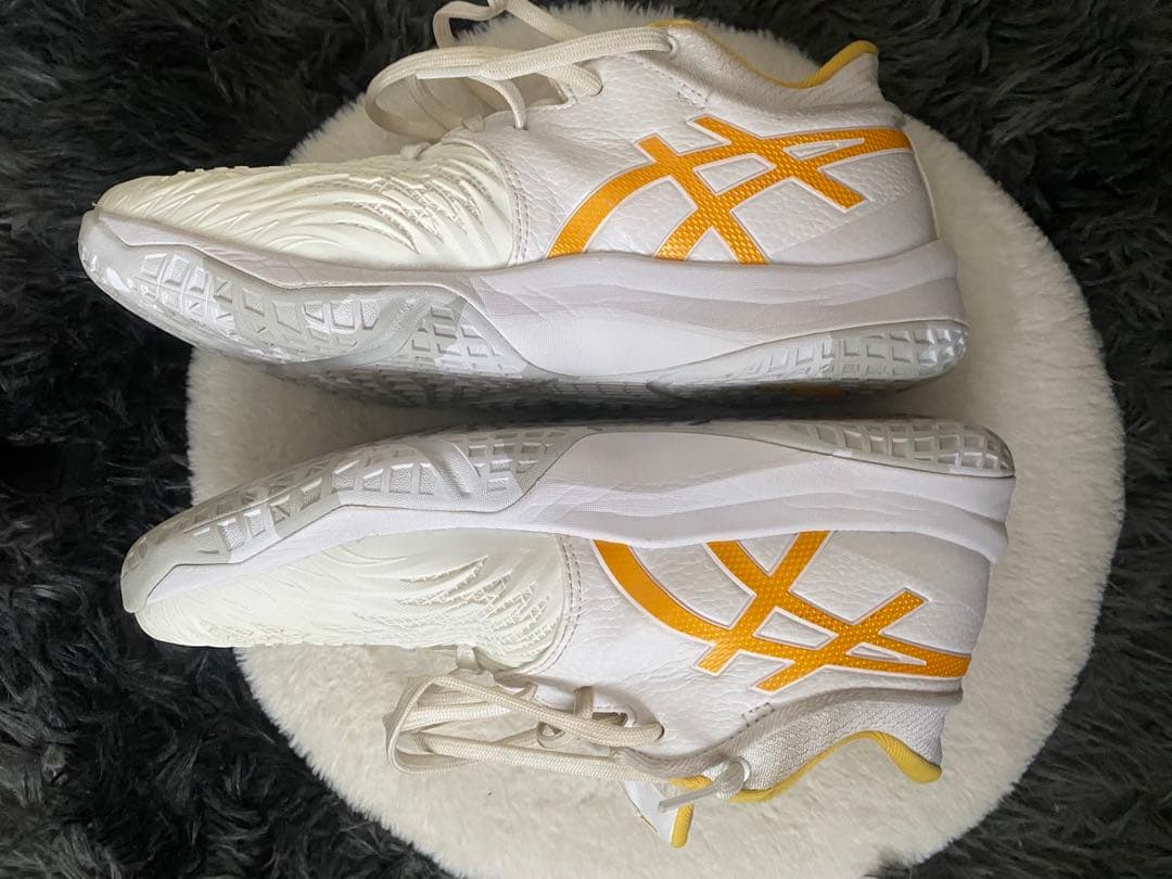 asicsアンプレアルスlowバスケットボールシューズ