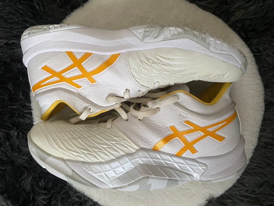 asicsアンプレアルスlowバスケットボールシューズ
