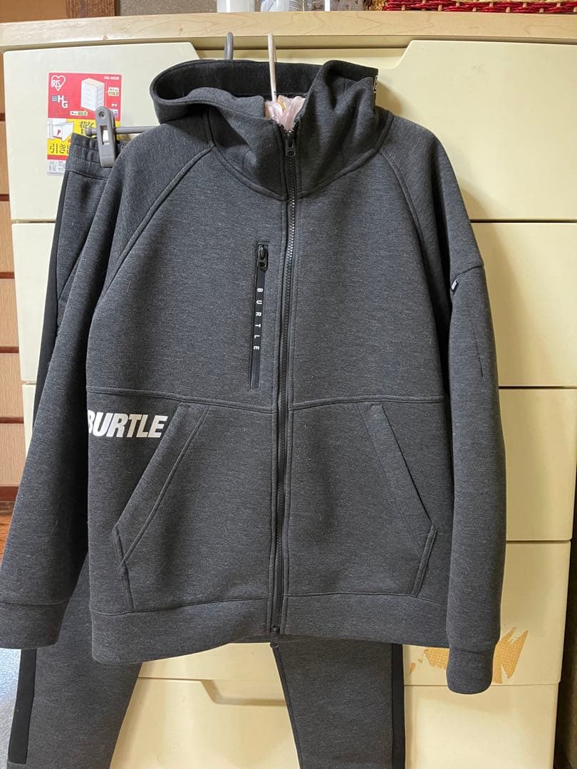 BURTLE フード付きエアーテックフーデイ、パンツ上下セット チャコールグレー