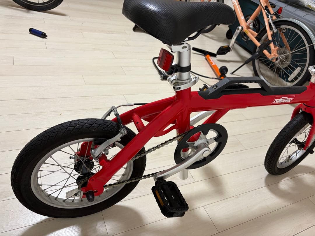 【大阪引取】ログ アウトランク LOG OUTRUNK 折りたたみ自転車　赤
