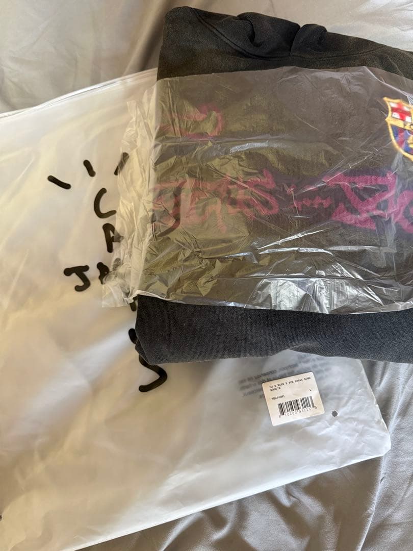 [新品]Nike FCバルセロナ Travis Scott パーカー Lサイズ