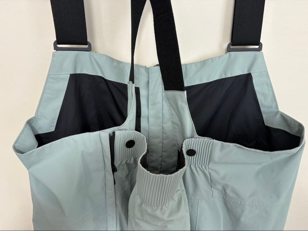 BURTON フューチャートラスト　2Lビブパンツ