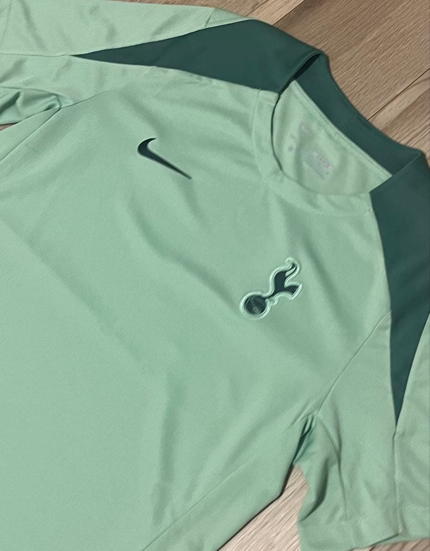 NIKE トッテナム　トレーニングシャツ　プレマッチシャツ　新品　国内M相当