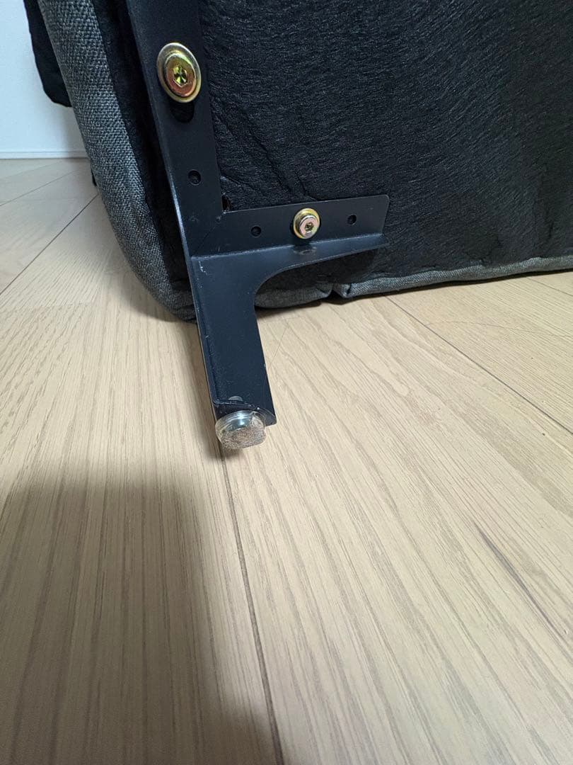 ディープグレー グレー 2人掛けソファ 2つのクッション付き 送料込み