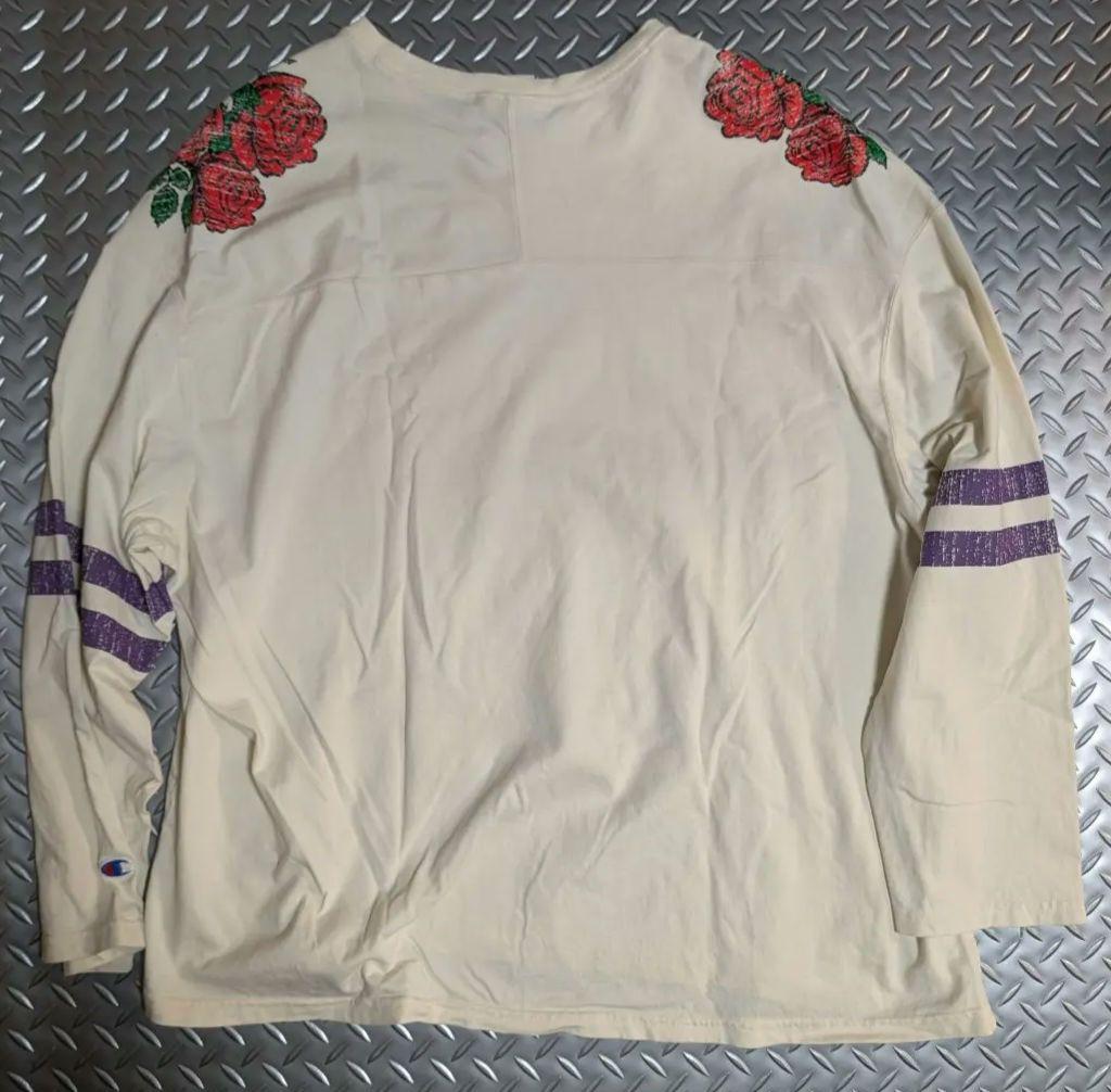 日本未発売Champion 97 XLクリームアメフト薔薇 ロンT紫筋トレGYM