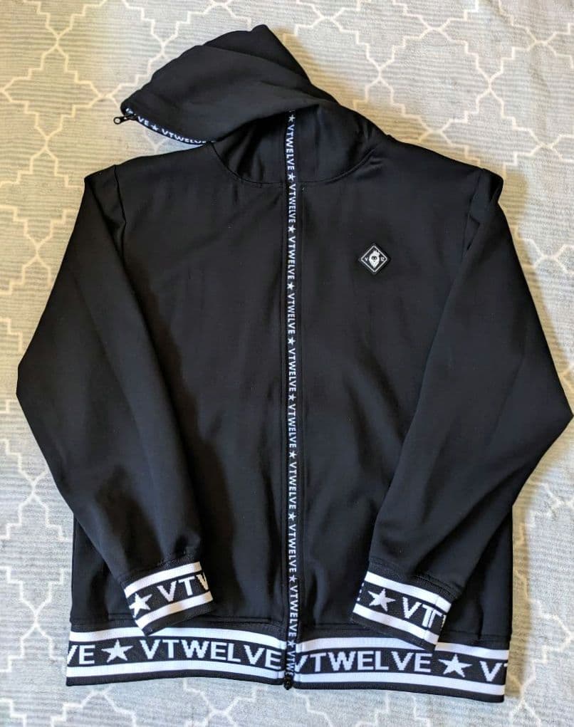 V12 /ヴィトゥエルブ 高級感 フルジップパーカー　完売サイズ XL　ブラック