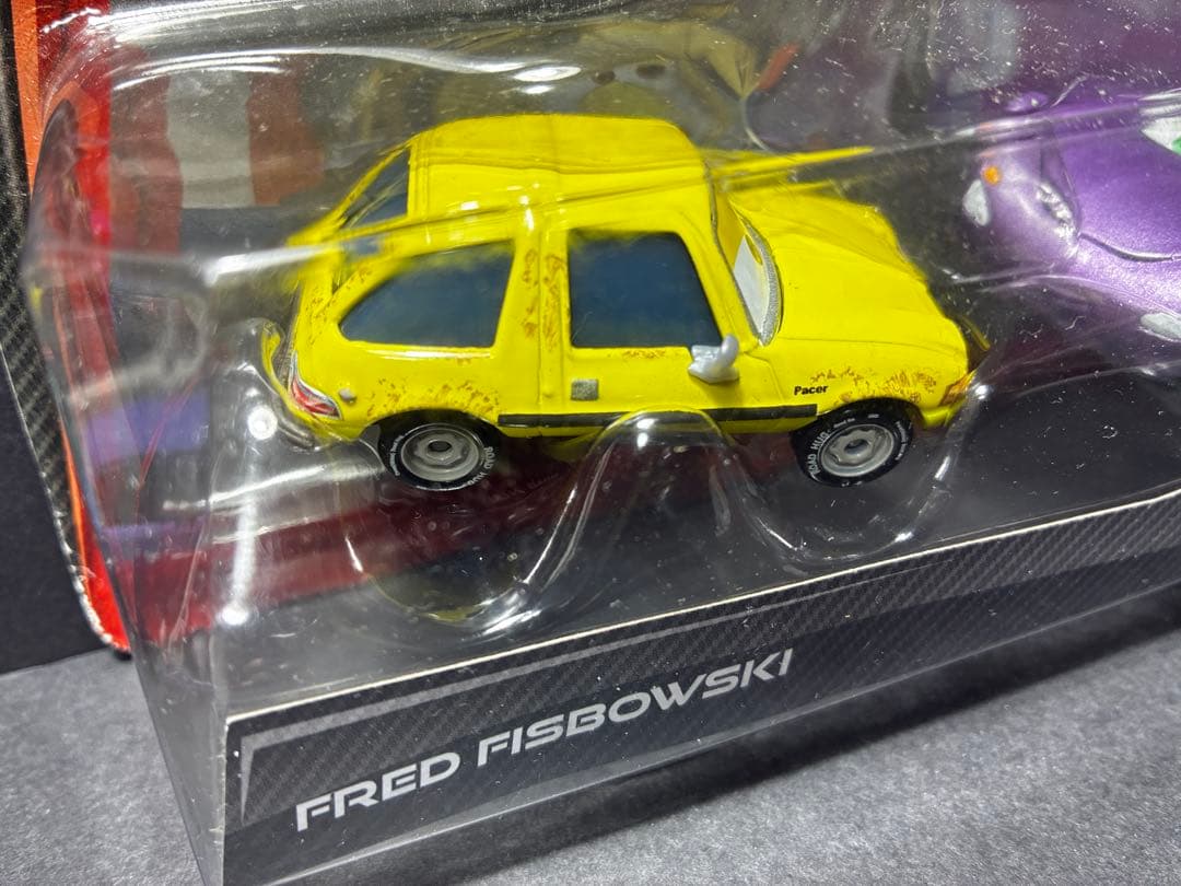 FRED FISBOWSKI ファボウスキー　カーズ ミニカー