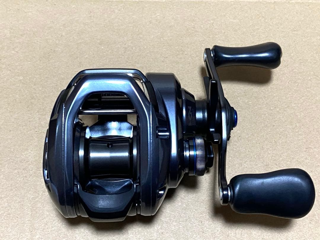 大幅値下げ‼️美品‼️機関良好‼️シマノ24SLX 70 右ハンドル仕様