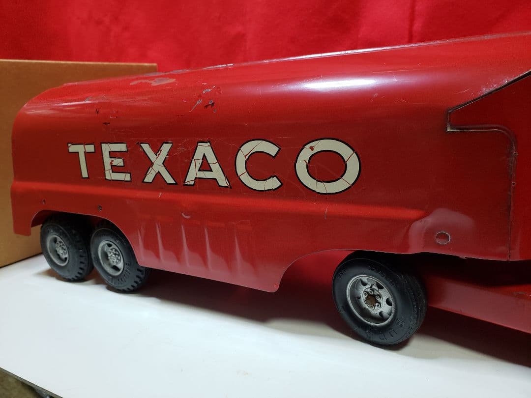 TEXACO 赤 タンクローリートラック　 全長６０cm！