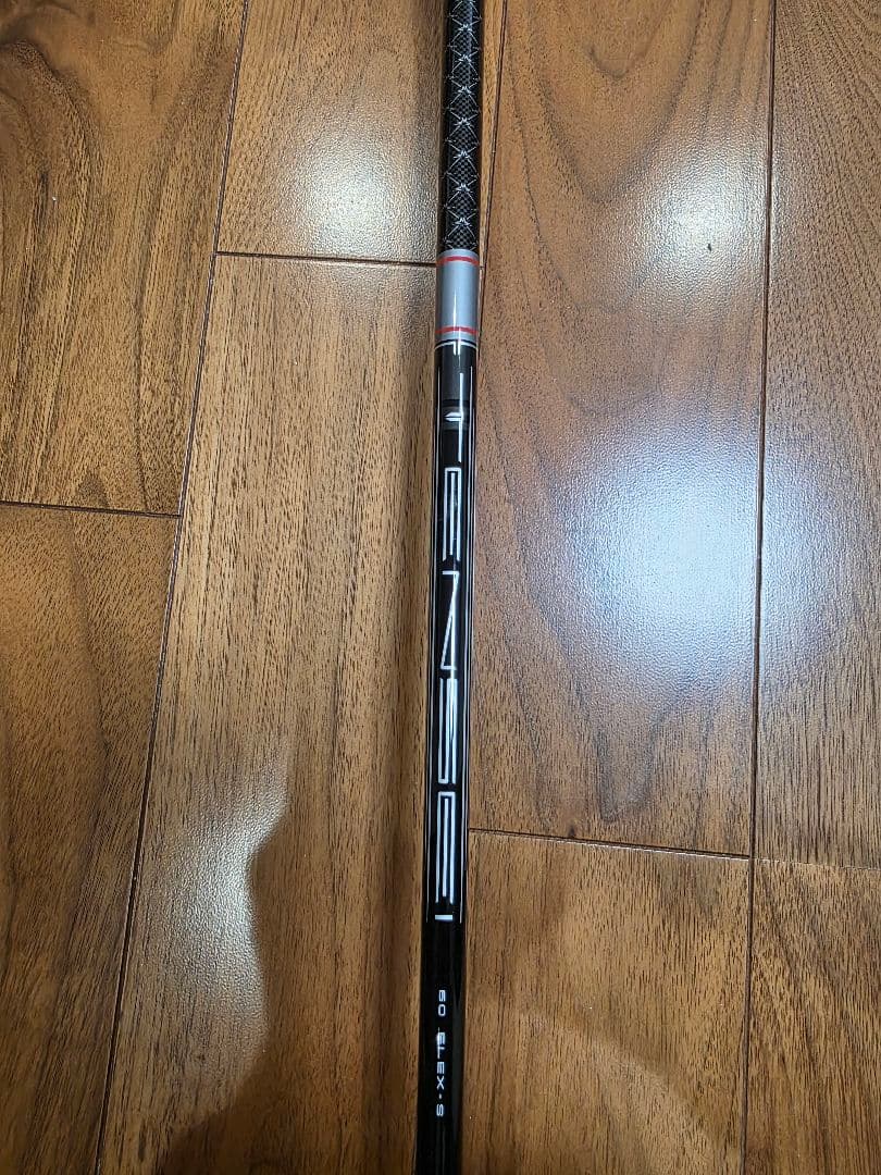 クアンタムMAX ドライバー 10.5度 別売のレンチ付き。