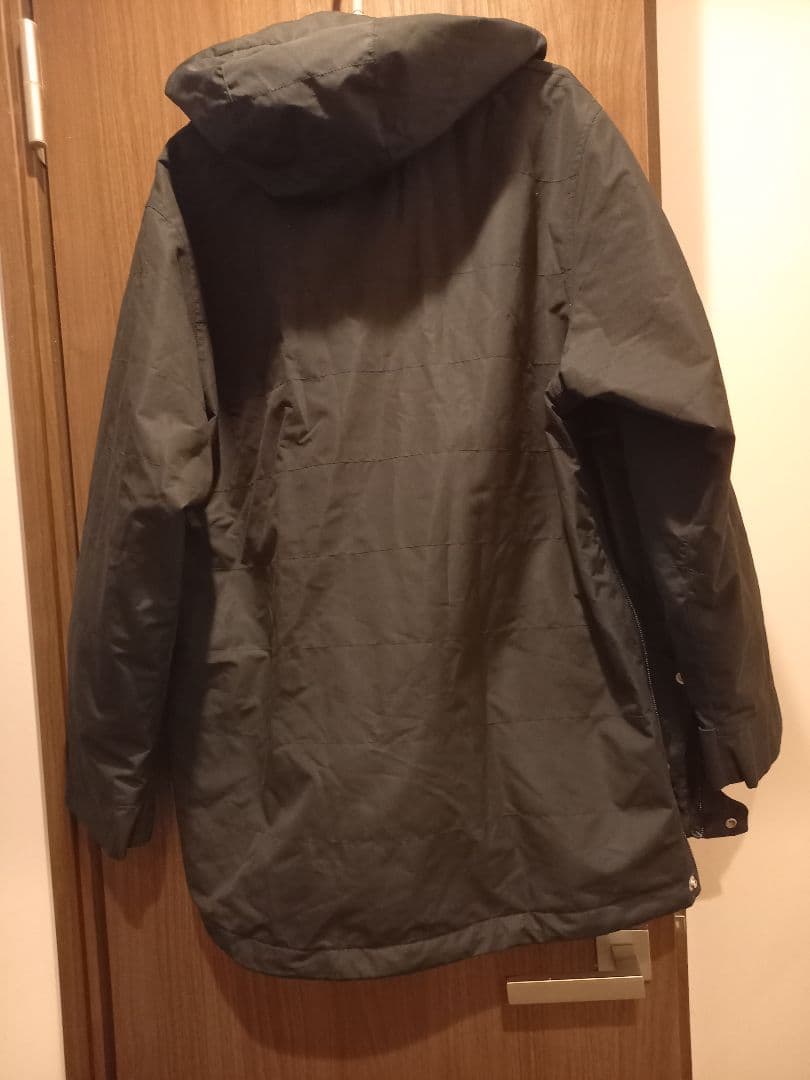 AA　スノボードウェア