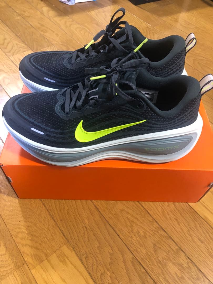 NIKE ナイキ ズーム ボメロ プラス　27.5ｃｍ　メンズ